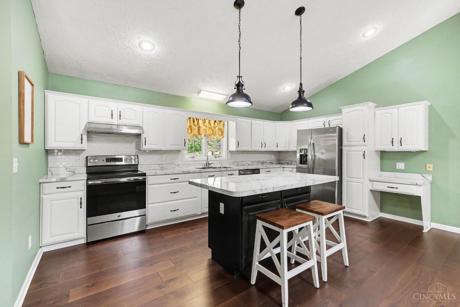 40 Straight Drive Property Photo 8
