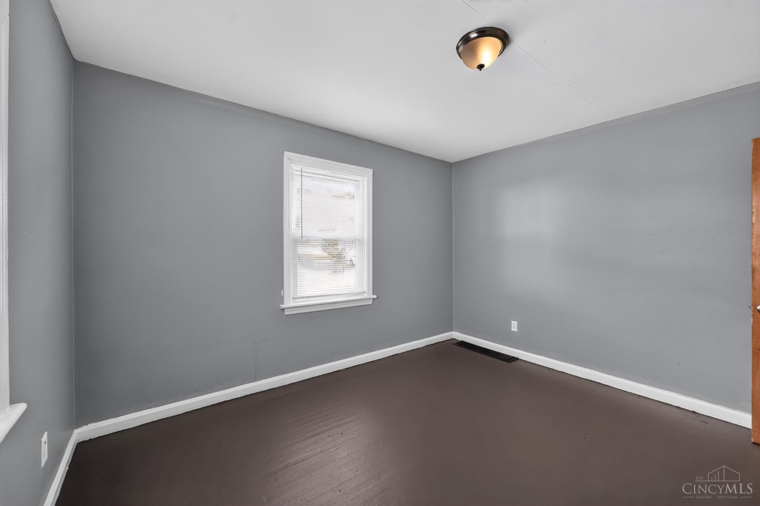 1723 Ashbrook Drive Property Photo 2