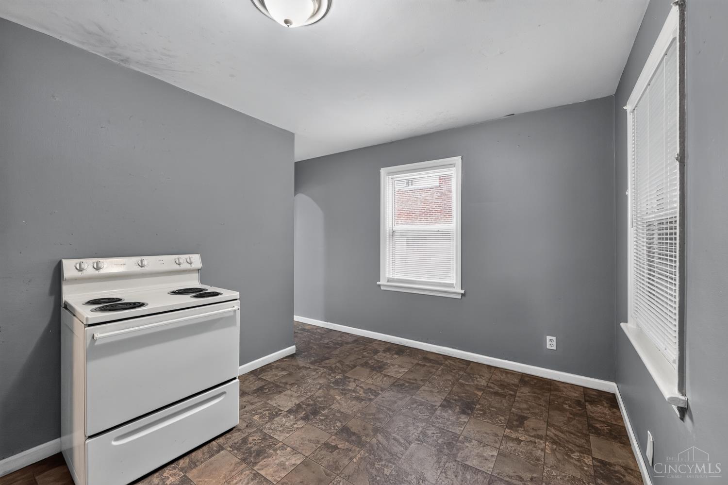 1723 Ashbrook Drive Property Photo 19