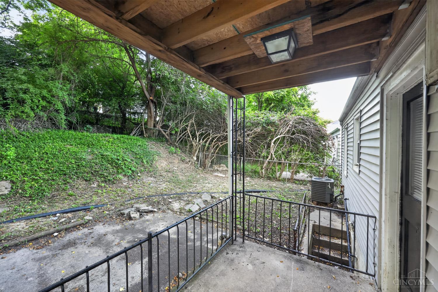 1723 Ashbrook Drive Property Photo 31
