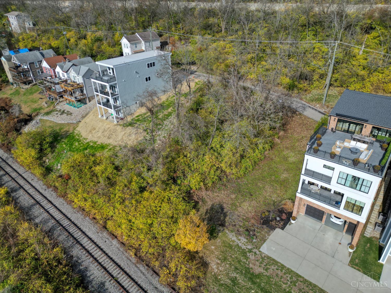 2851 Hoff Avenue Property Photo 8