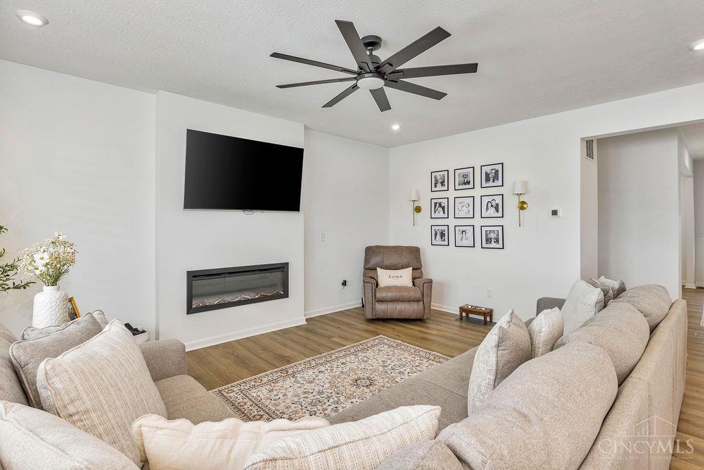 6041 Foothills Drive Property Photo 8