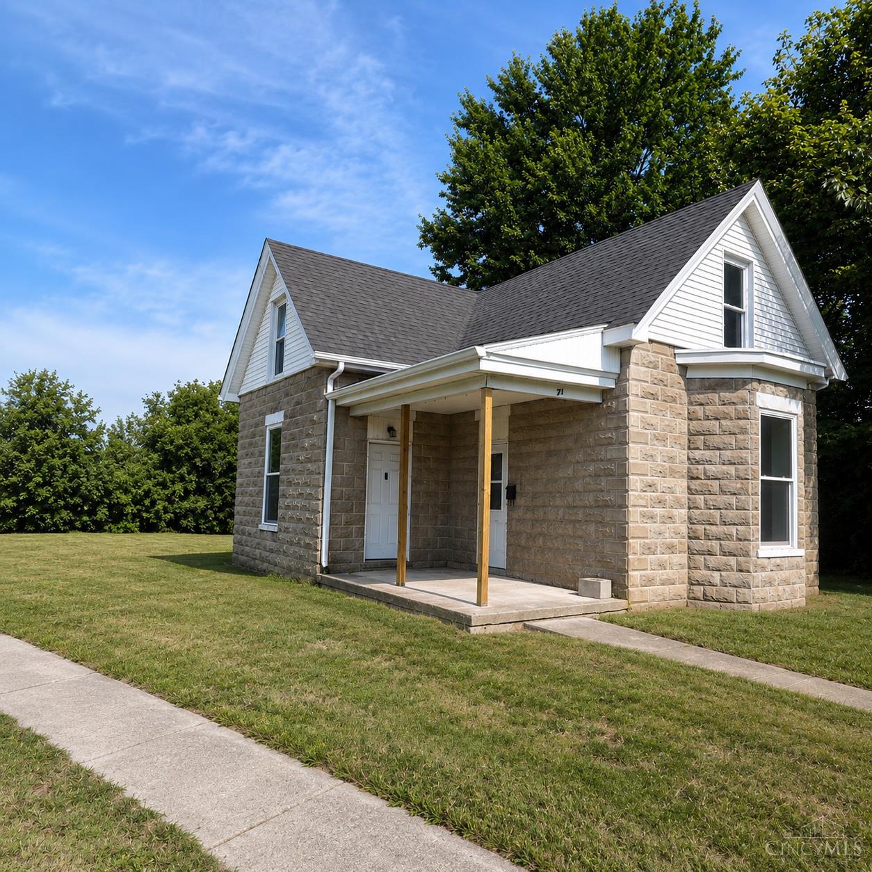 S 371 Charity Street Property Photo 1