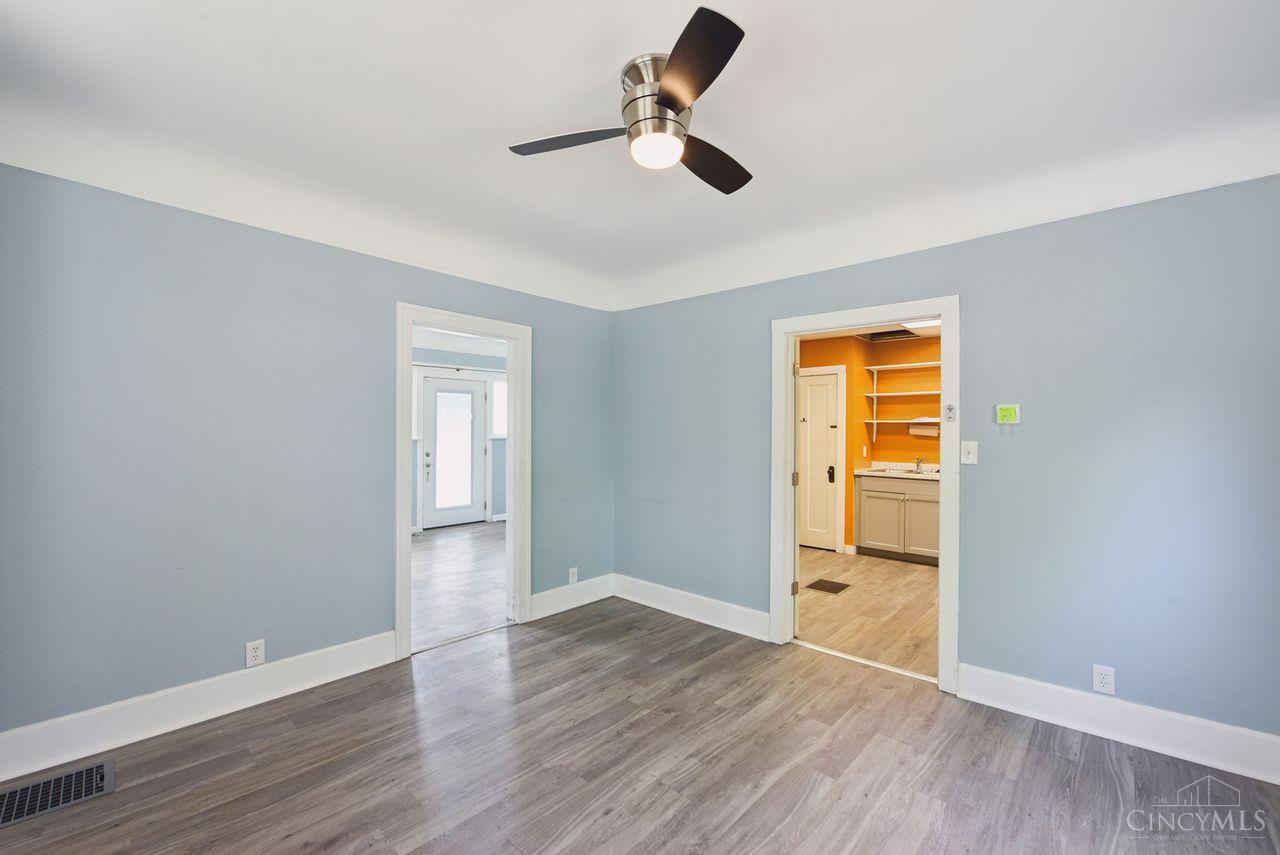 6839 Montgomery Road Property Photo 10