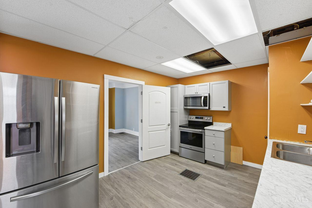 6839 Montgomery Road Property Photo 13