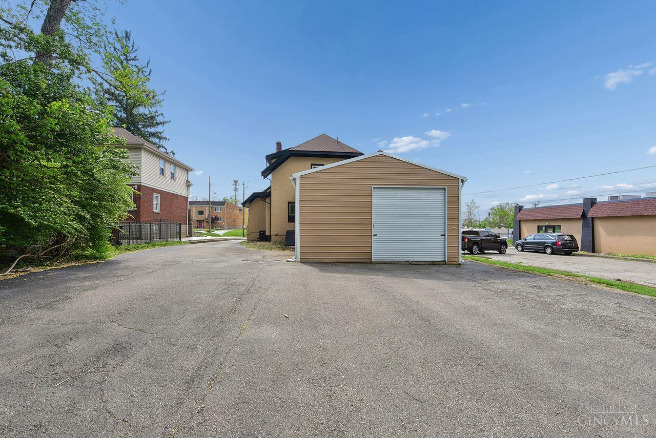 6839 Montgomery Road Property Photo 44