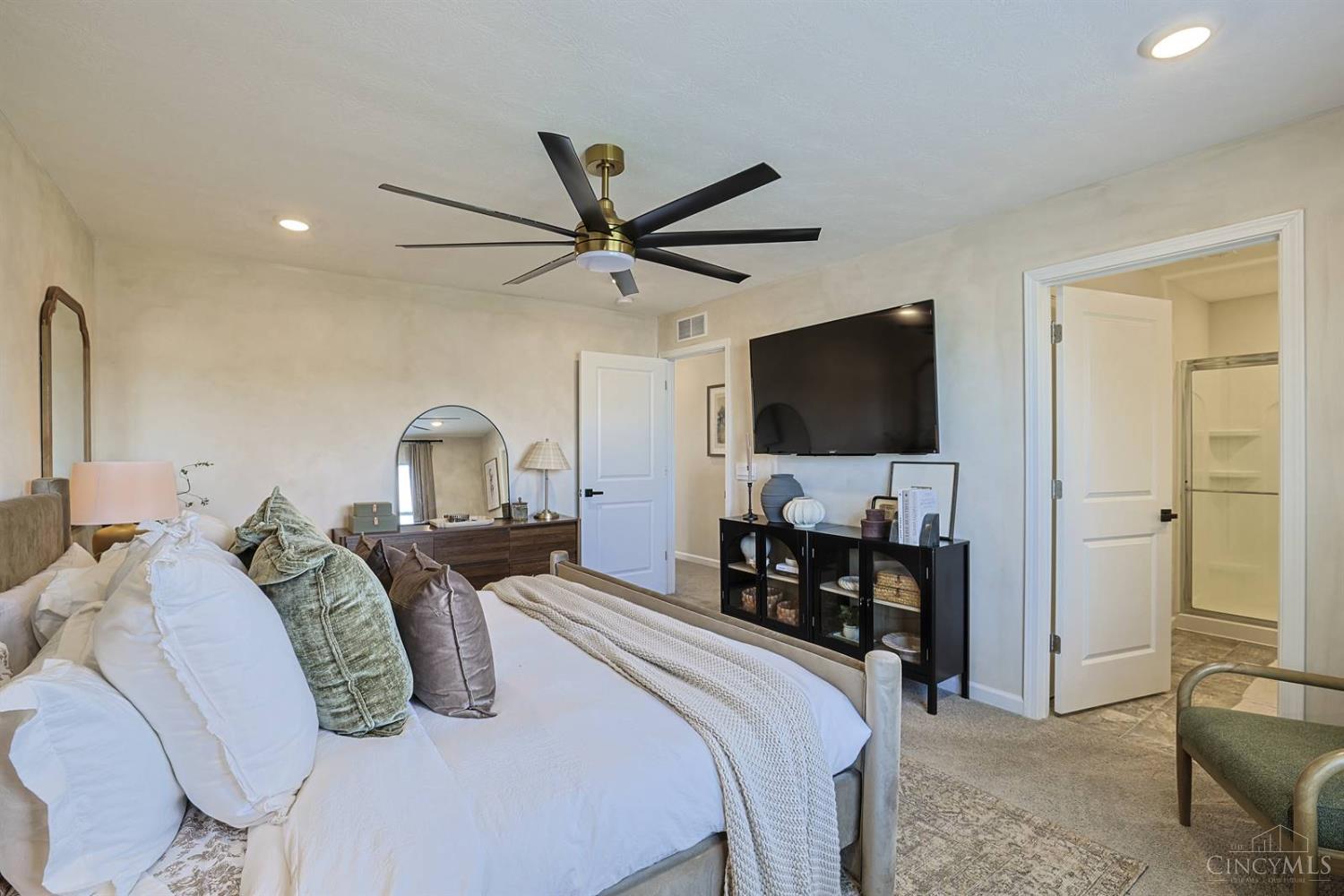 E 408 Oak Avenue Property Photo 19
