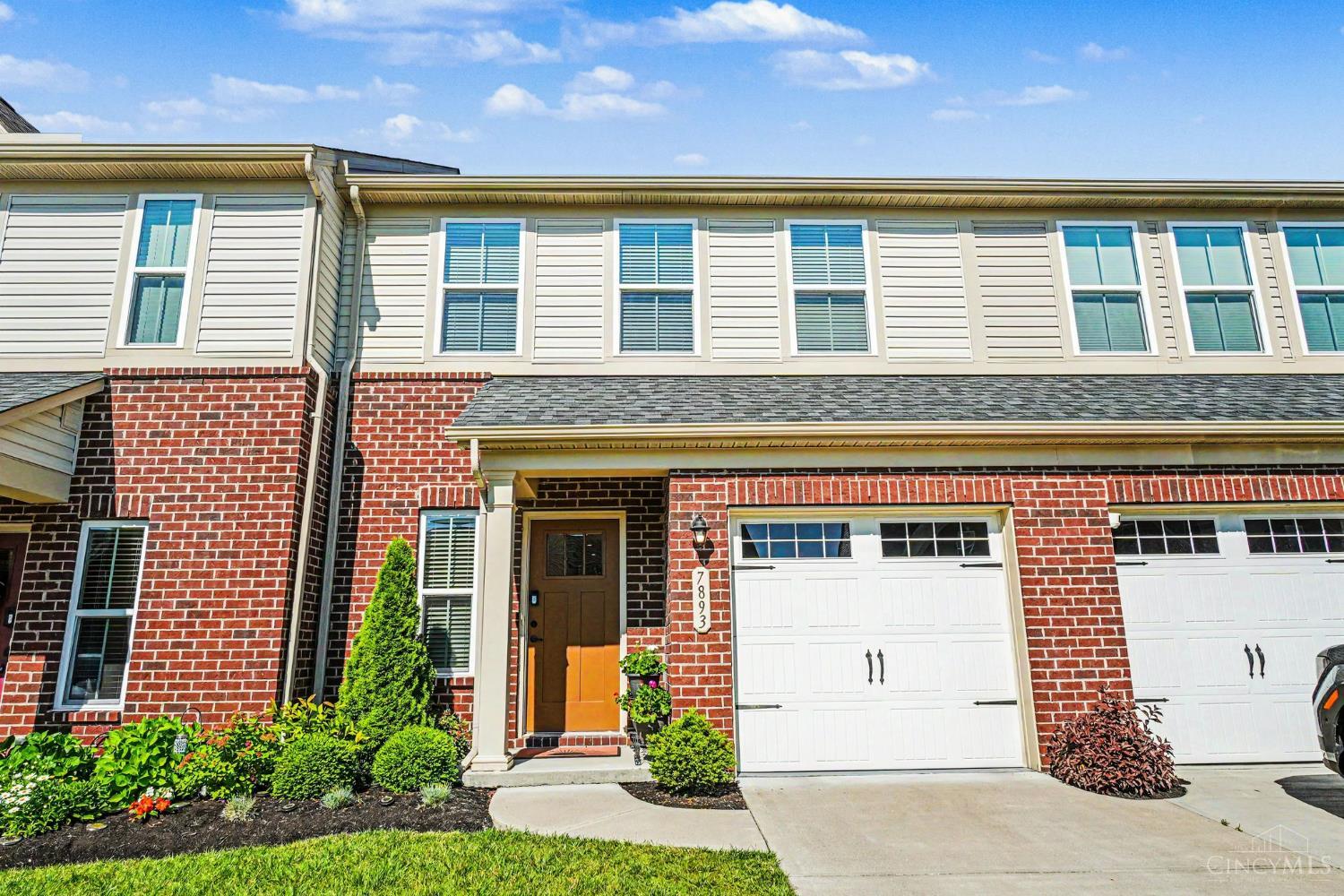 7893 Pinnacle Point Drive Property Photo 1