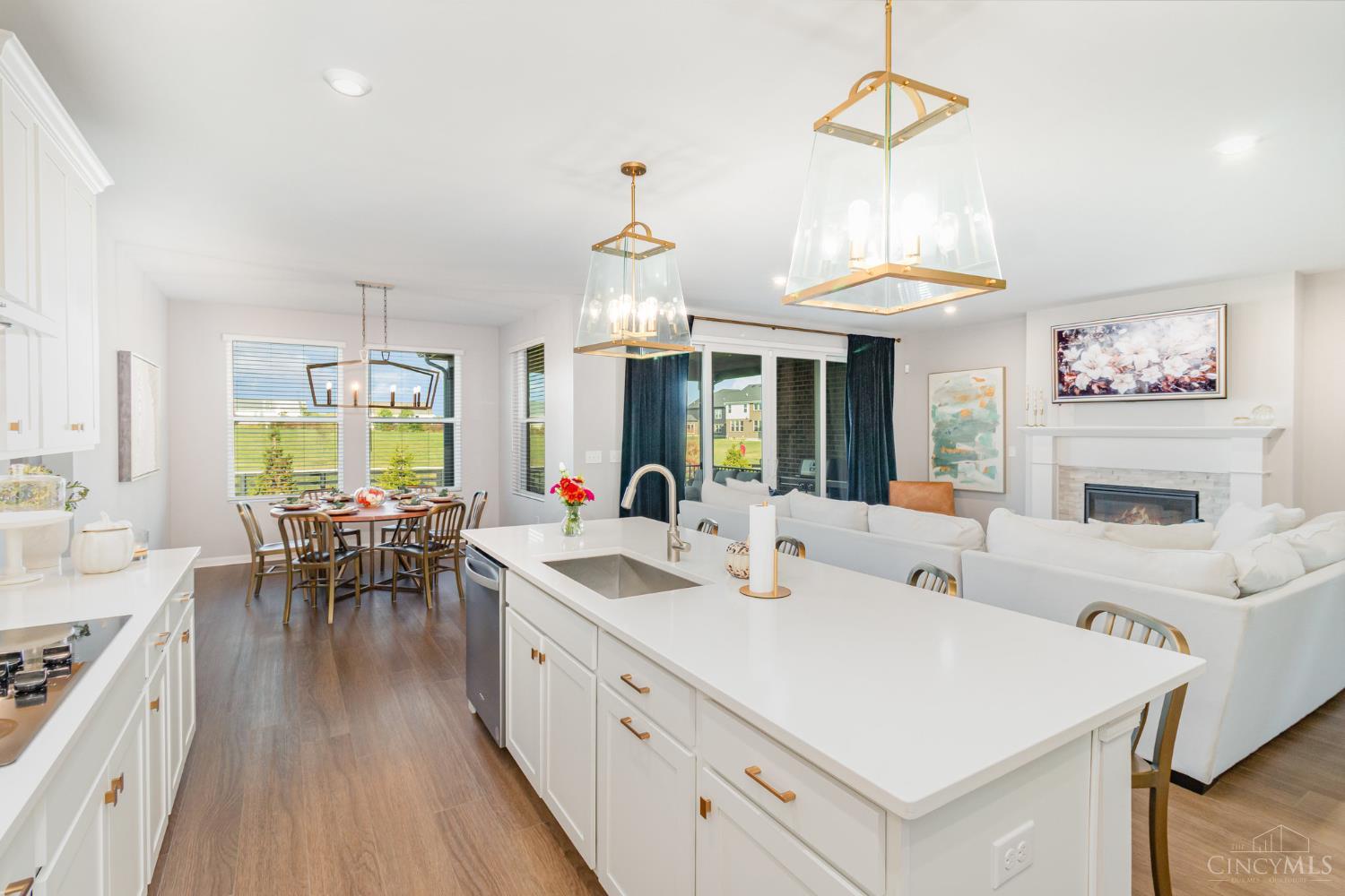 5276 Brougham Lane Property Photo 10