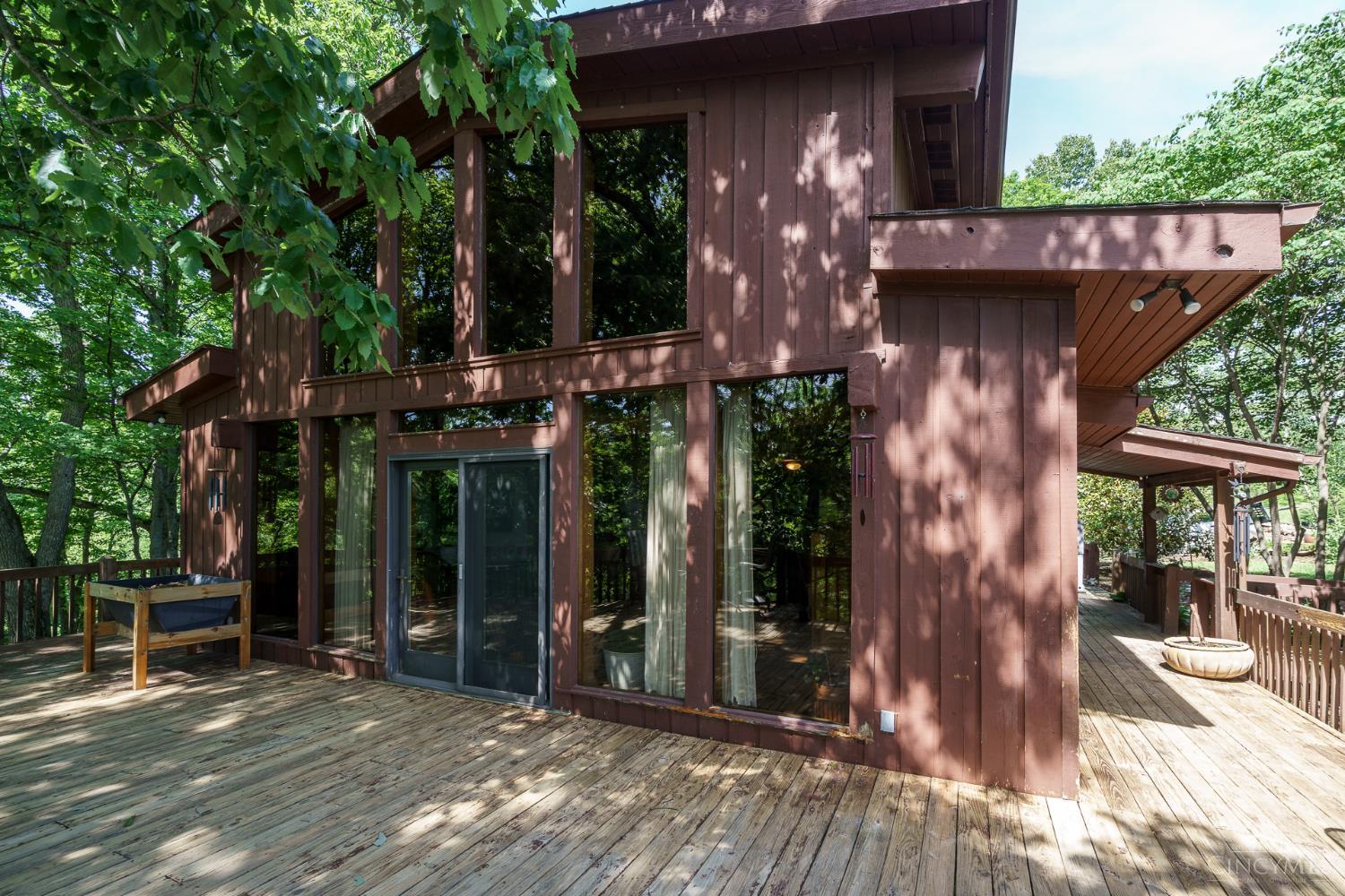 2220 Webb Road Property Photo 5