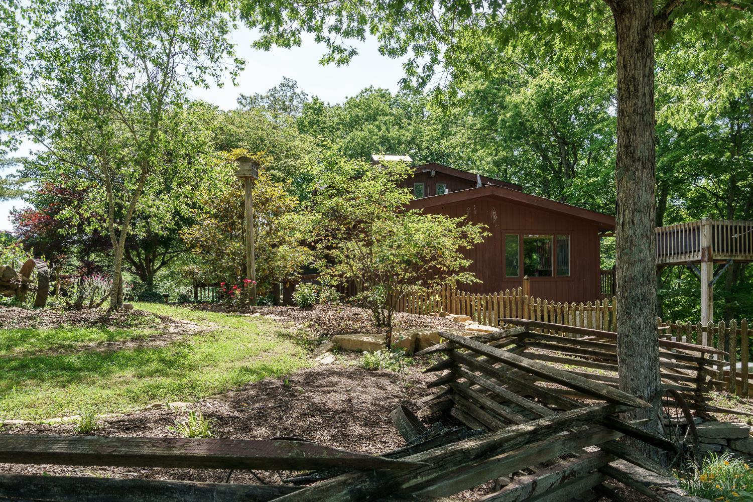 2220 Webb Road Property Photo 20