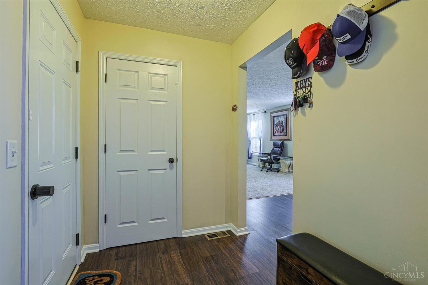 2032 Bridgewater Lane Property Photo 39