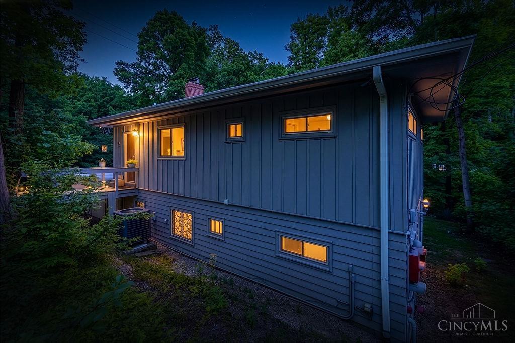 W 415 Galbraith Road Property Photo 1
