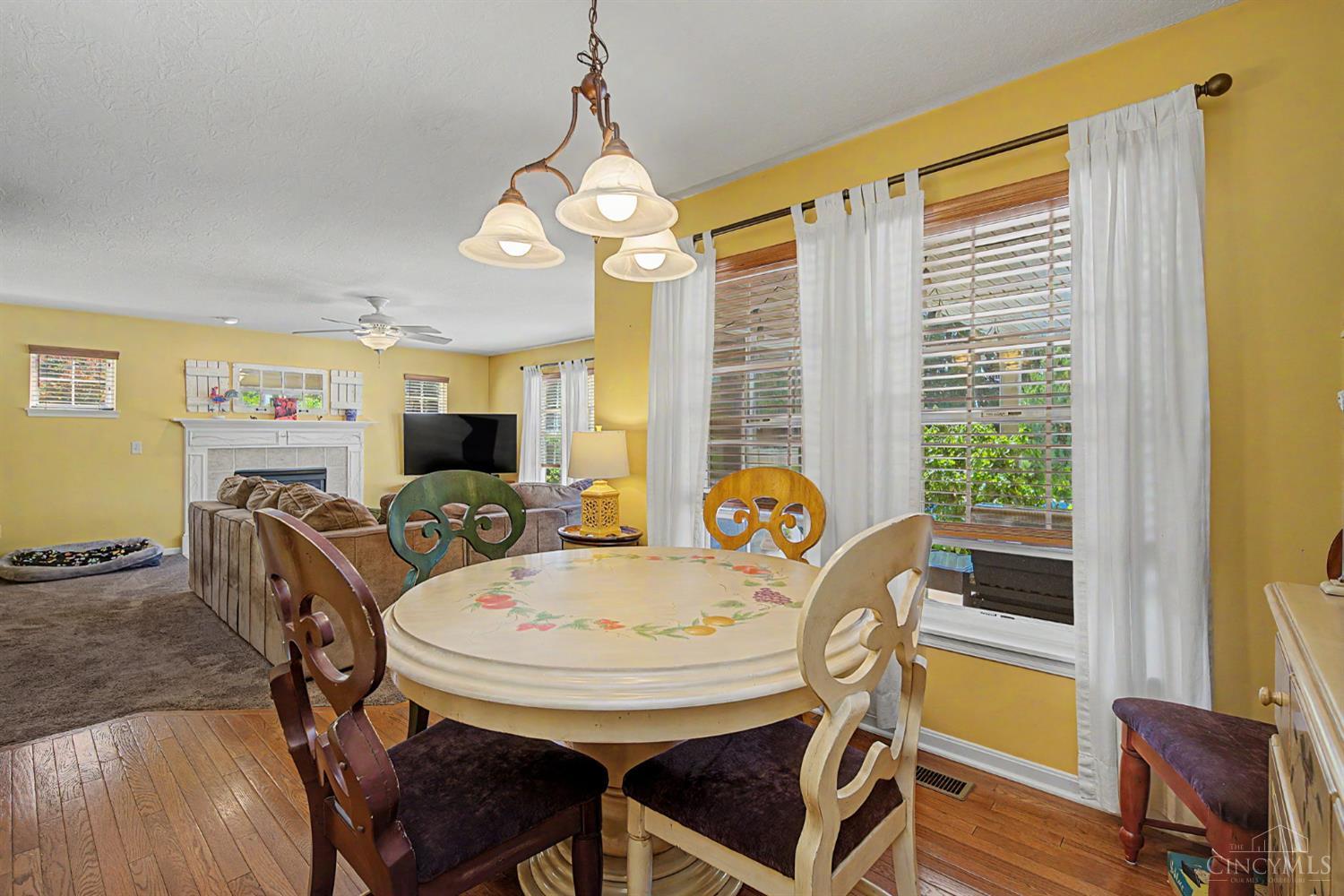 327 Rawling Drive Property Photo 12