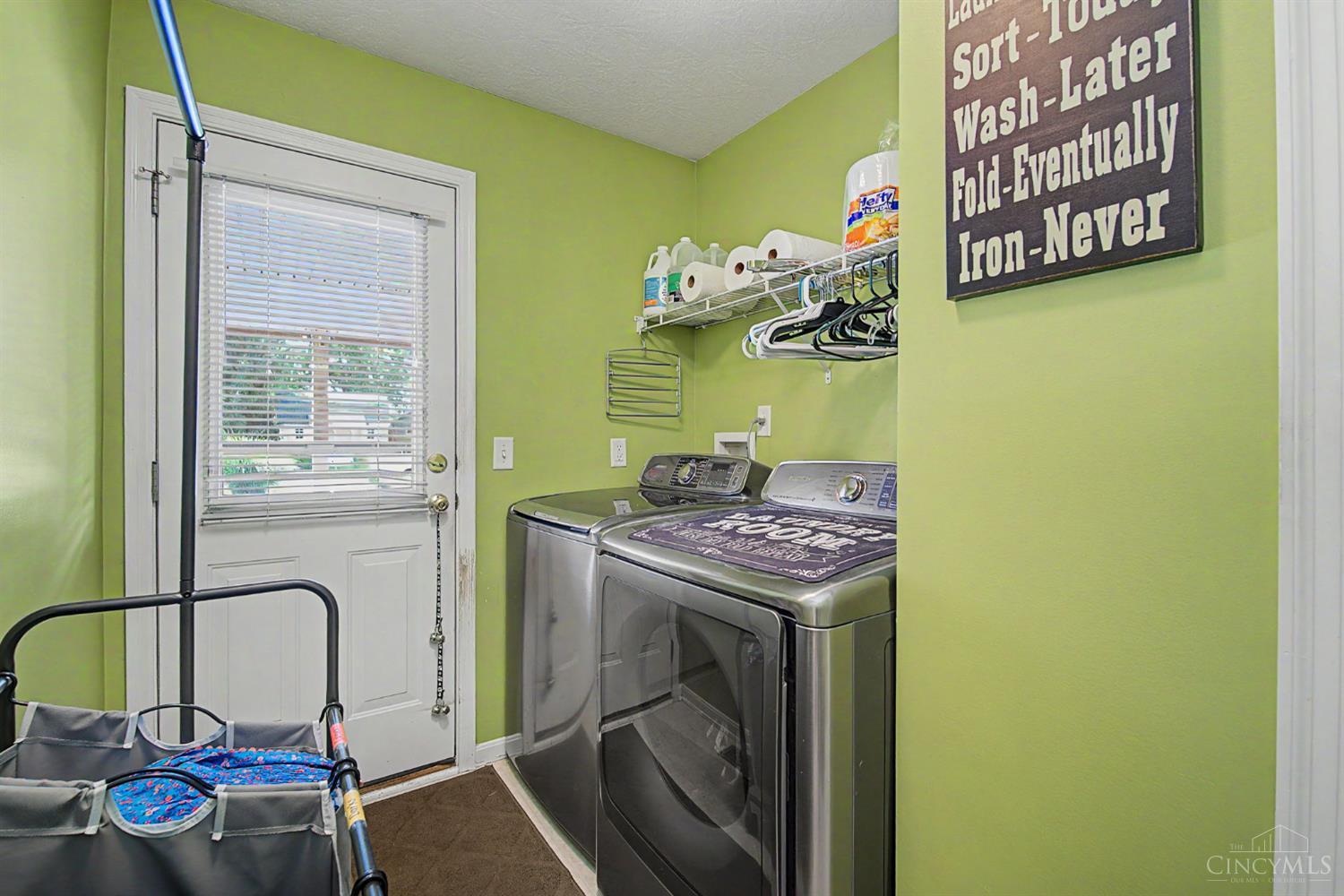 327 Rawling Drive Property Photo 13