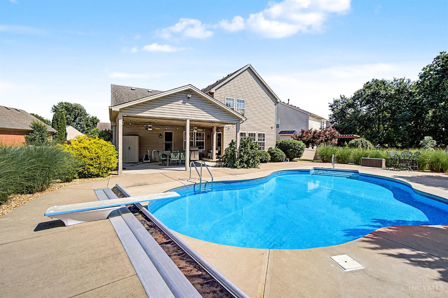 327 Rawling Drive Property Photo 33