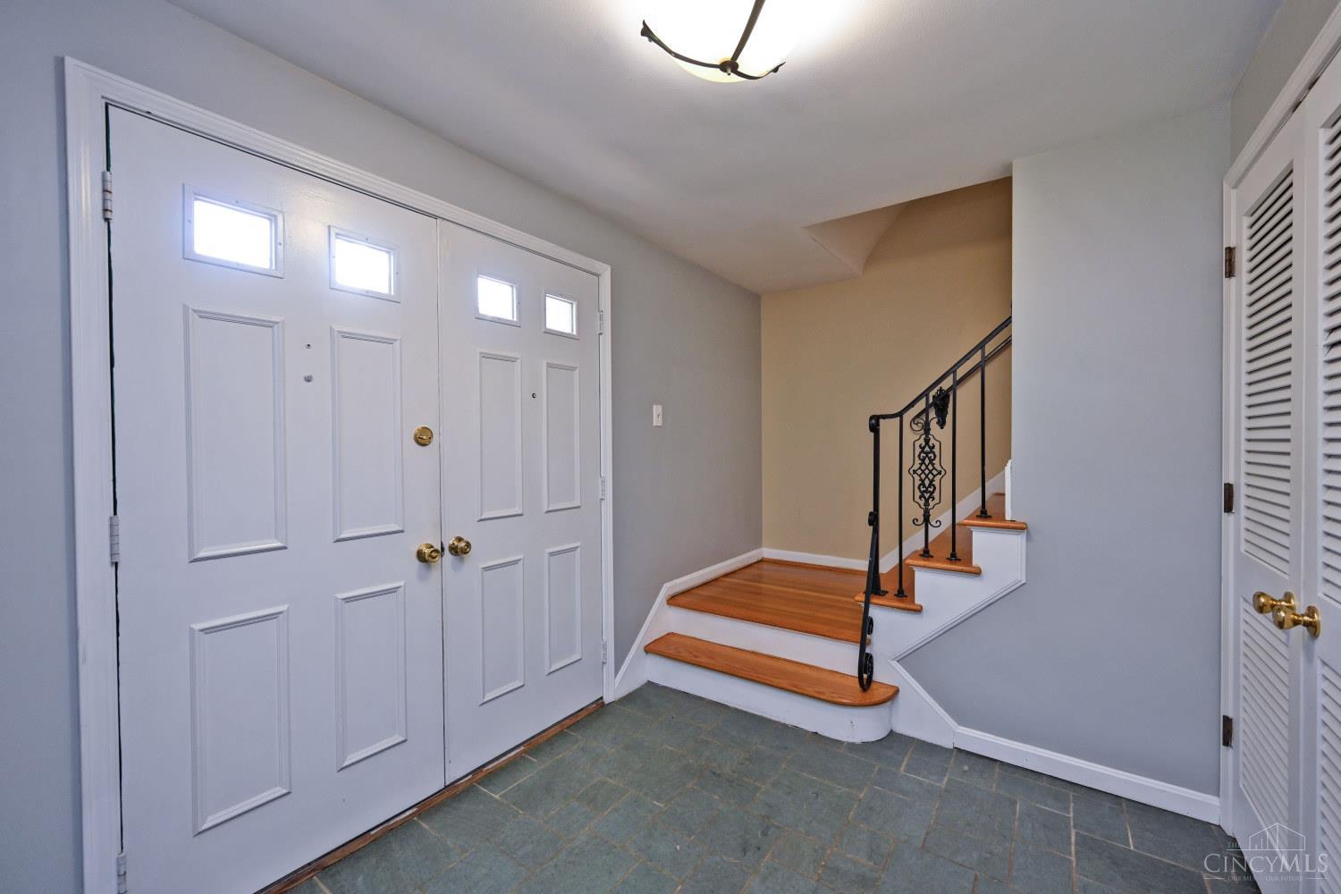 7777 Kugler Mill Road Property Photo 5