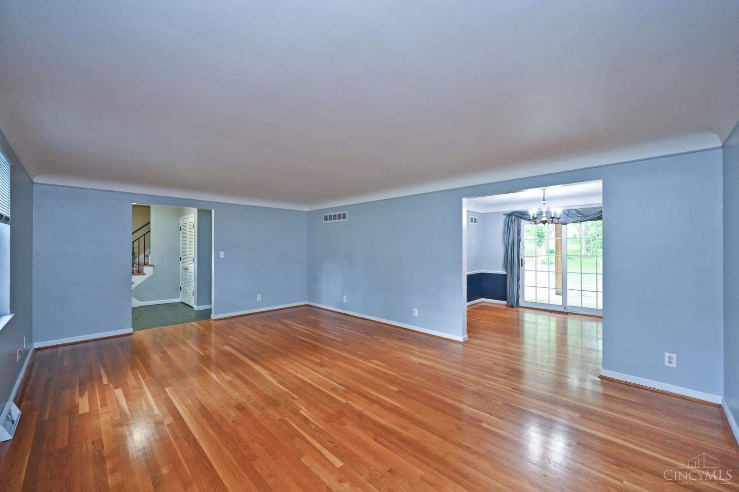 7777 Kugler Mill Road Property Photo 6