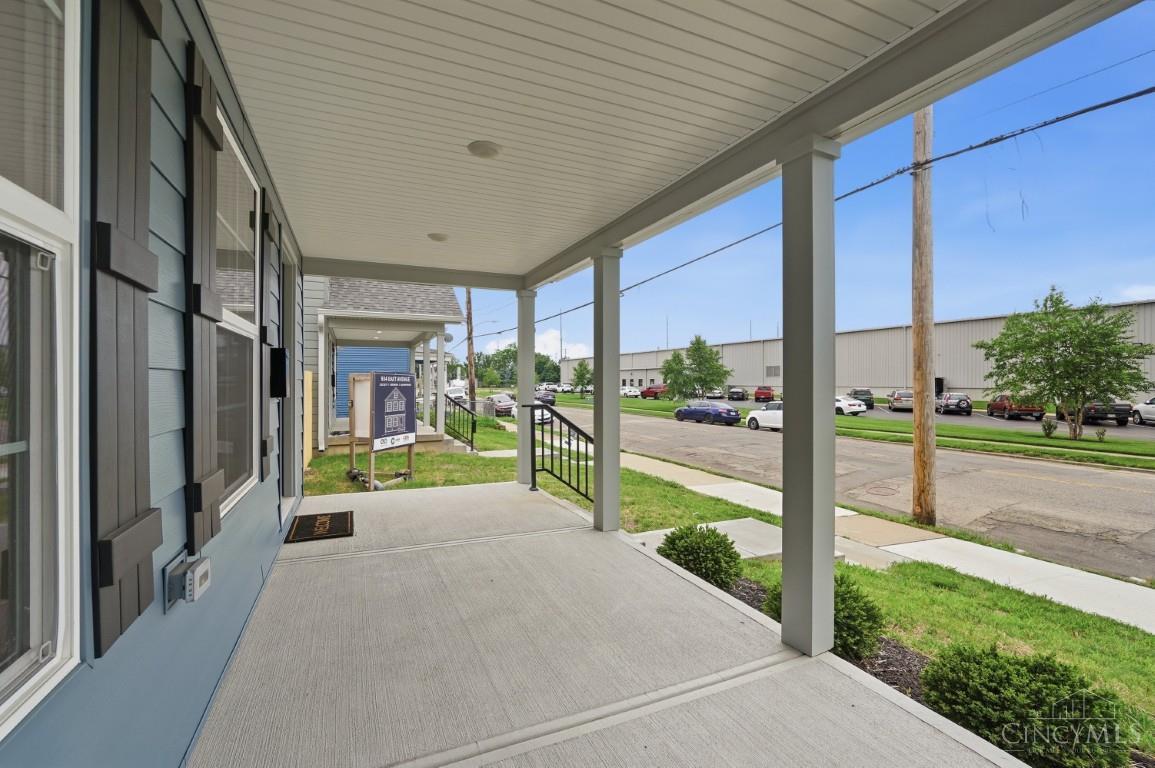 934 East Avenue Property Photo 6