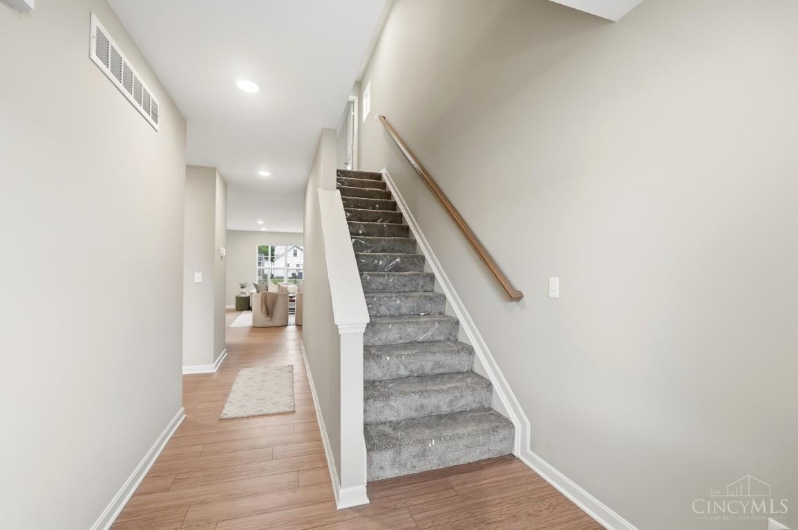 934 East Avenue Property Photo 30