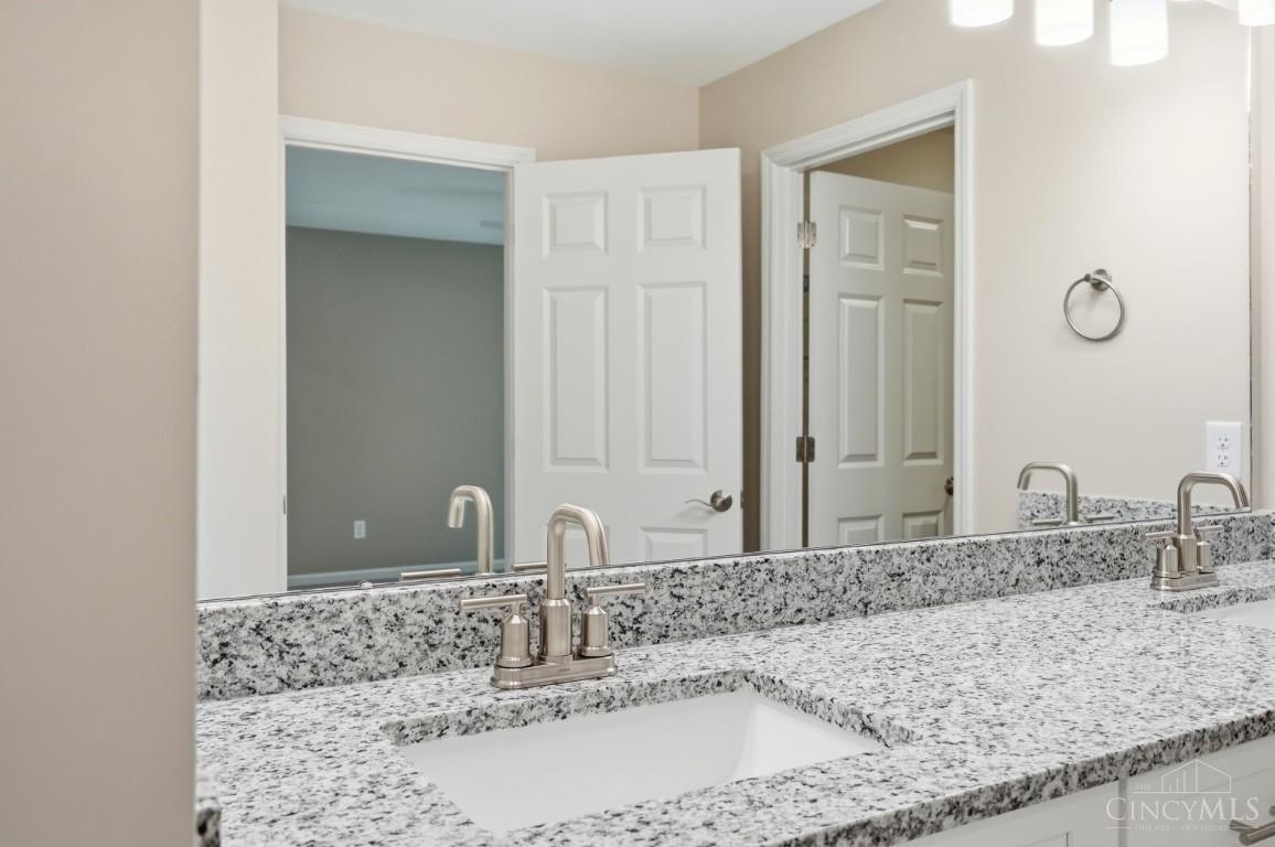 934 East Avenue Property Photo 40