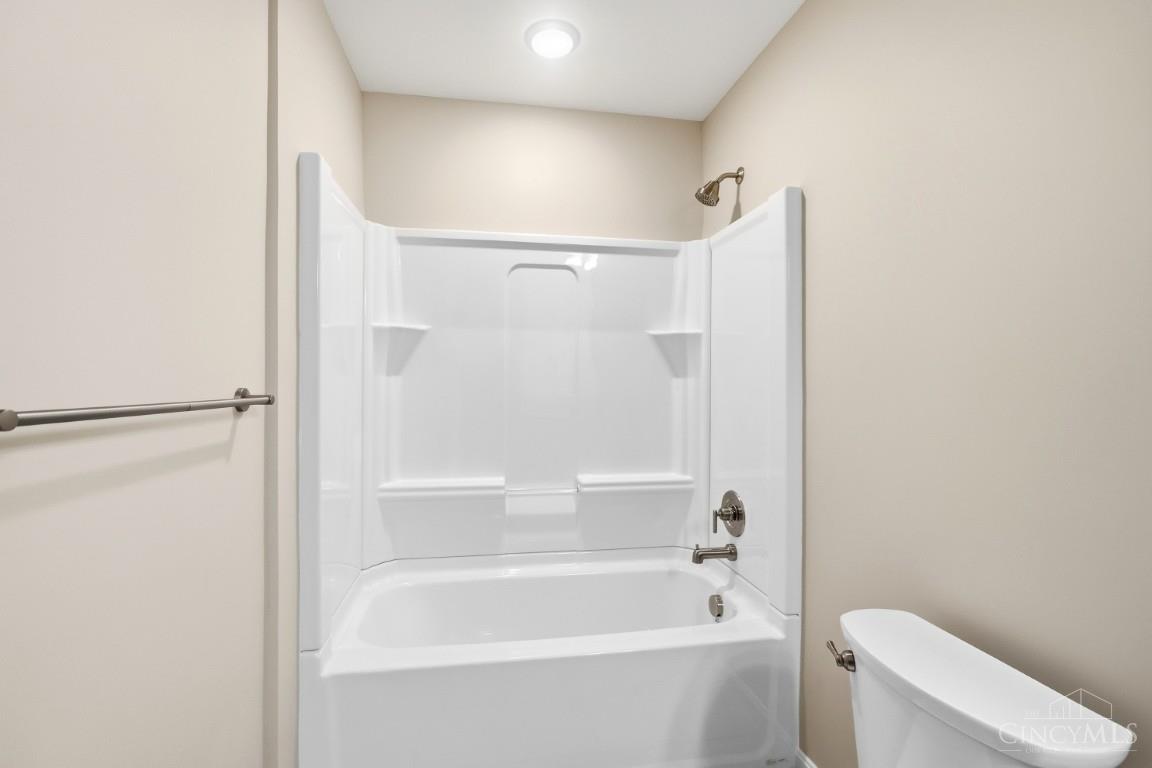 934 East Avenue Property Photo 48