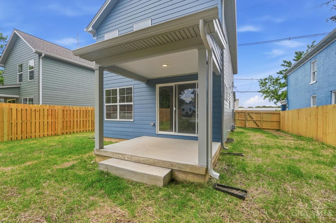 934 East Avenue Property Photo 57