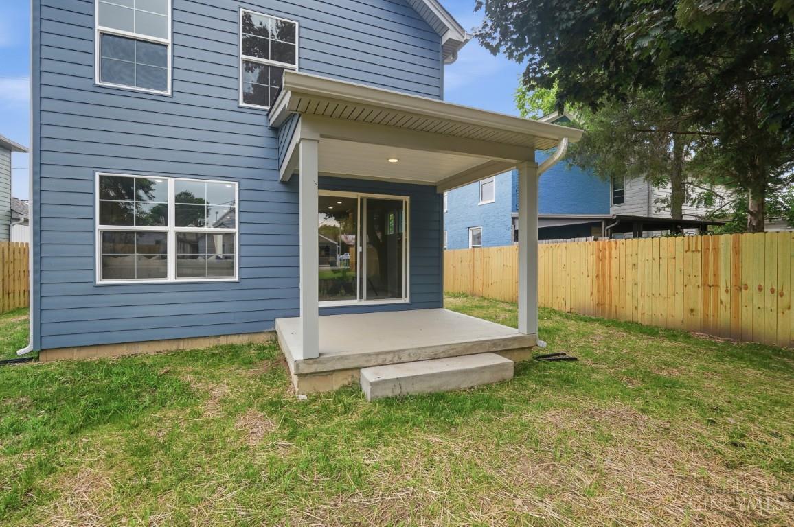 934 East Avenue Property Photo 58