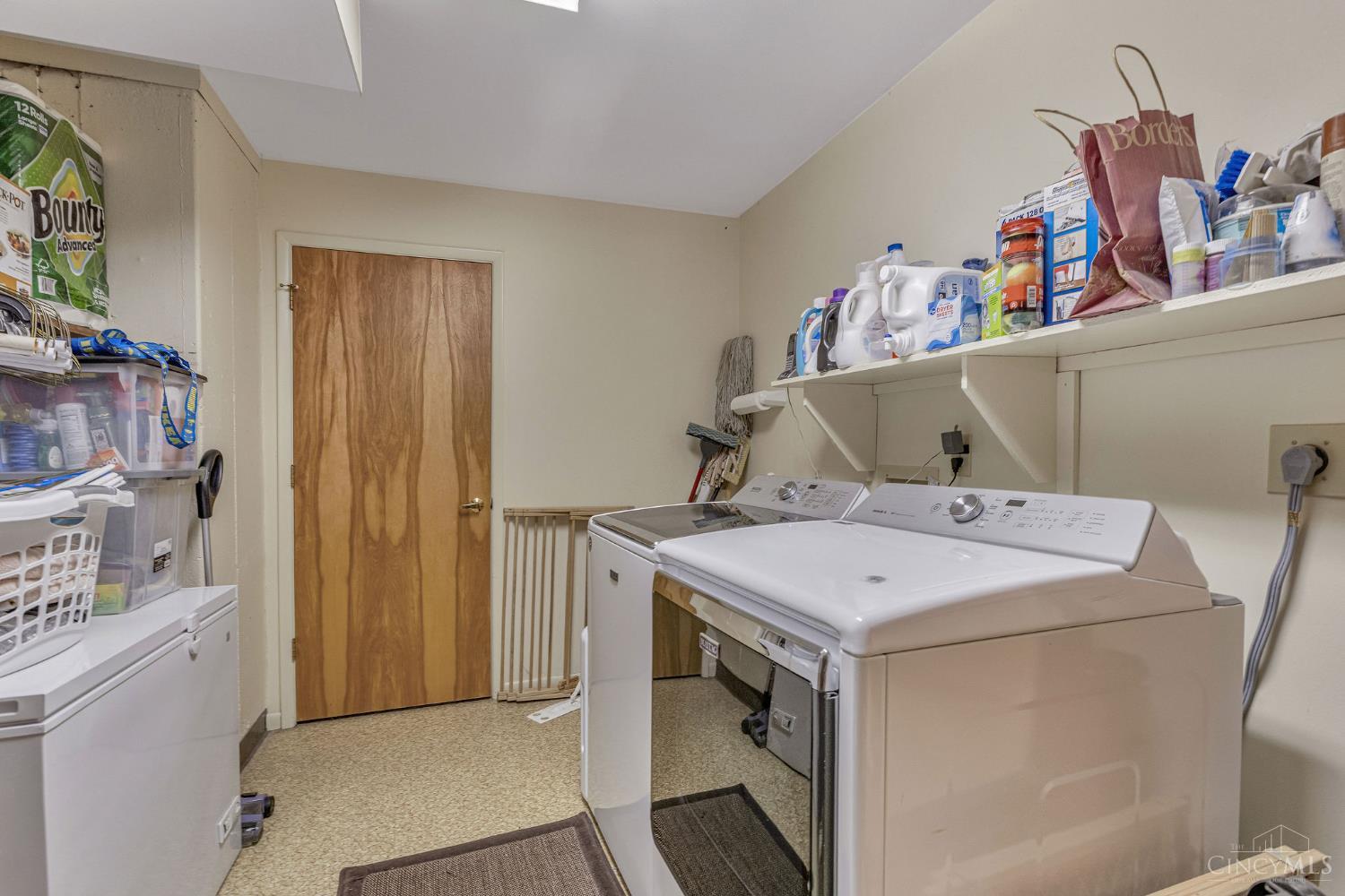 6 Chestnut Hill Property Photo 21