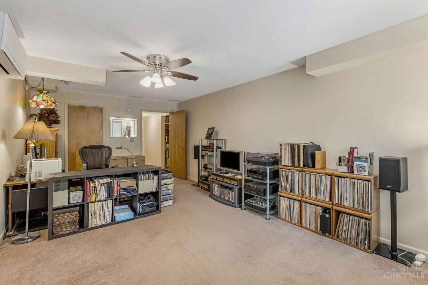 6 Chestnut Hill Property Photo 32