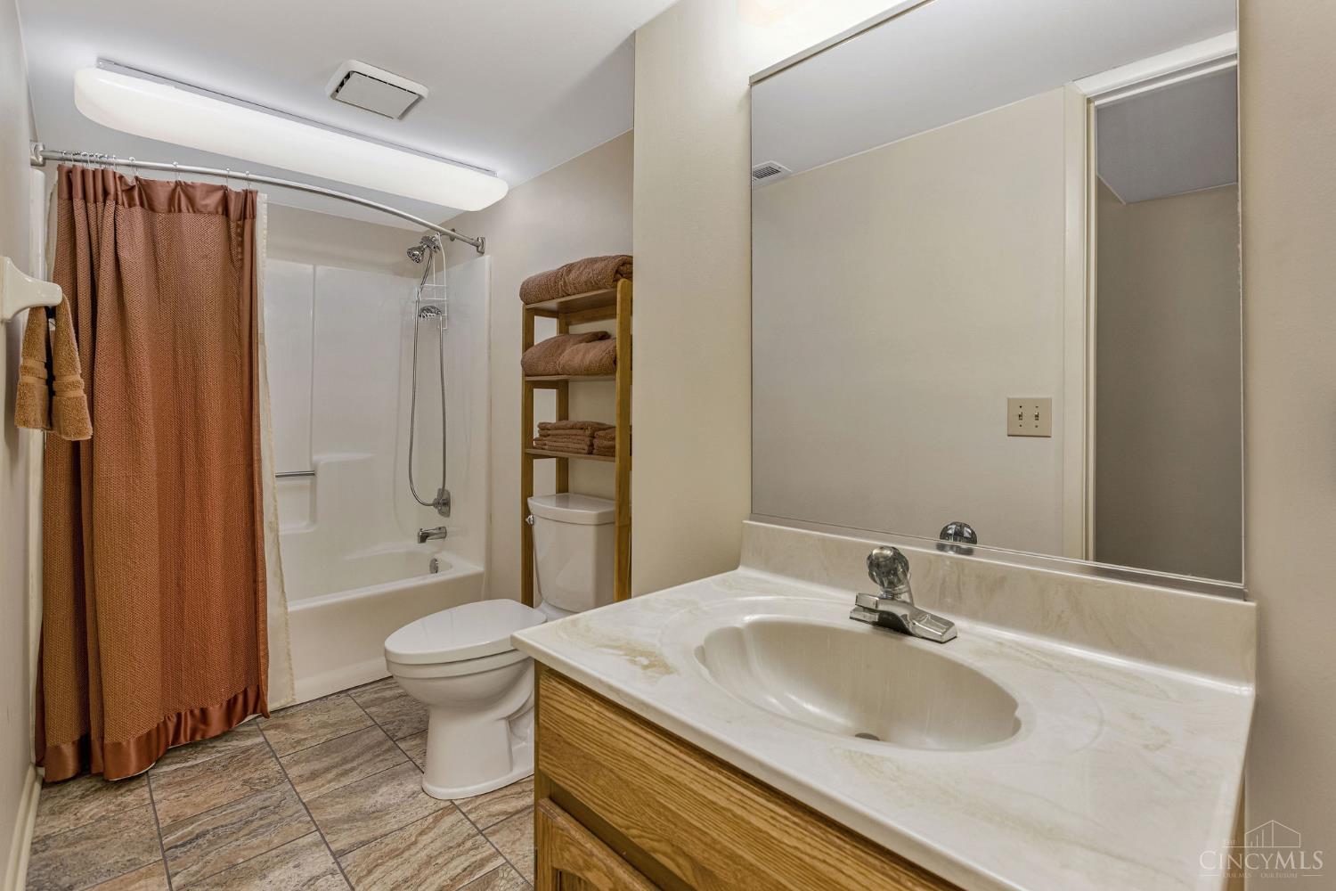 6 Chestnut Hill Property Photo 33