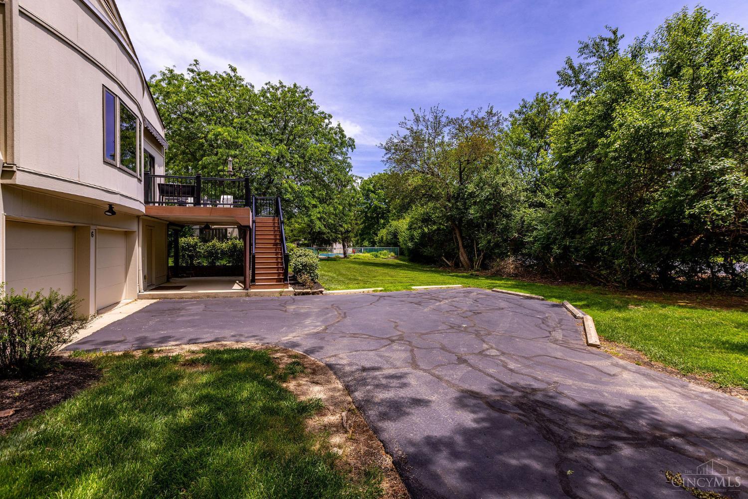 6 Chestnut Hill Property Photo 44