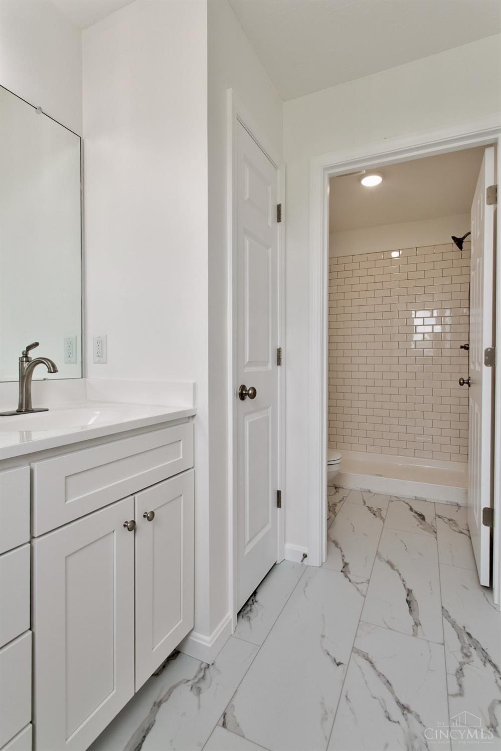 3004 Custer Drive Property Photo 12