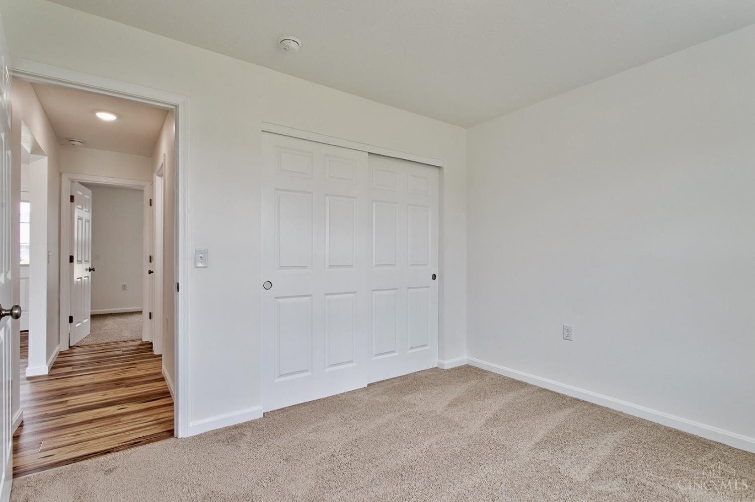3004 Custer Drive Property Photo 14