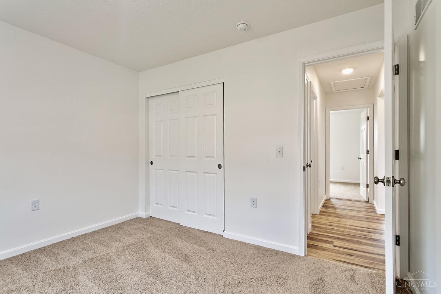 3004 Custer Drive Property Photo 16