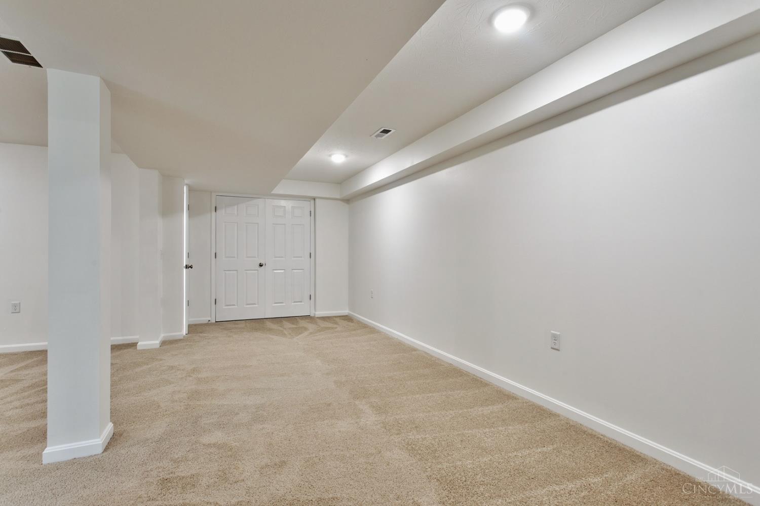 3004 Custer Drive Property Photo 21