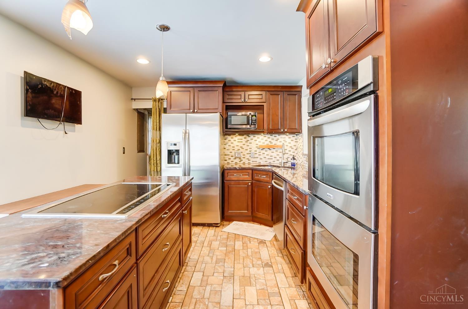 5809 Elder Street Property Photo 8