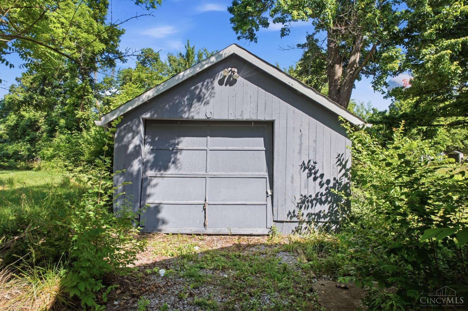 121 Mcmurchy Street Property Photo 33