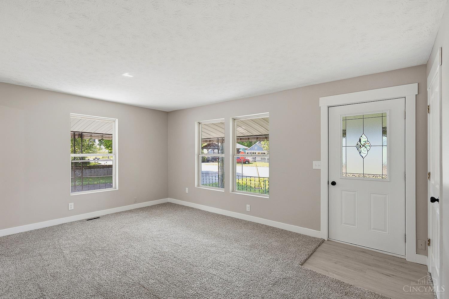 2213 Oxford State Road Property Photo 6
