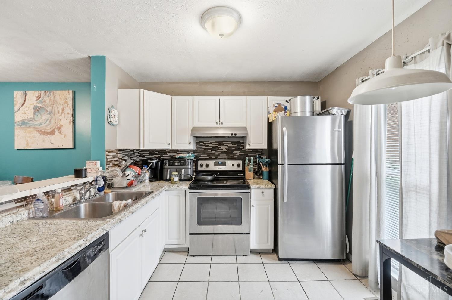 3433 Reading Road Property Photo 15