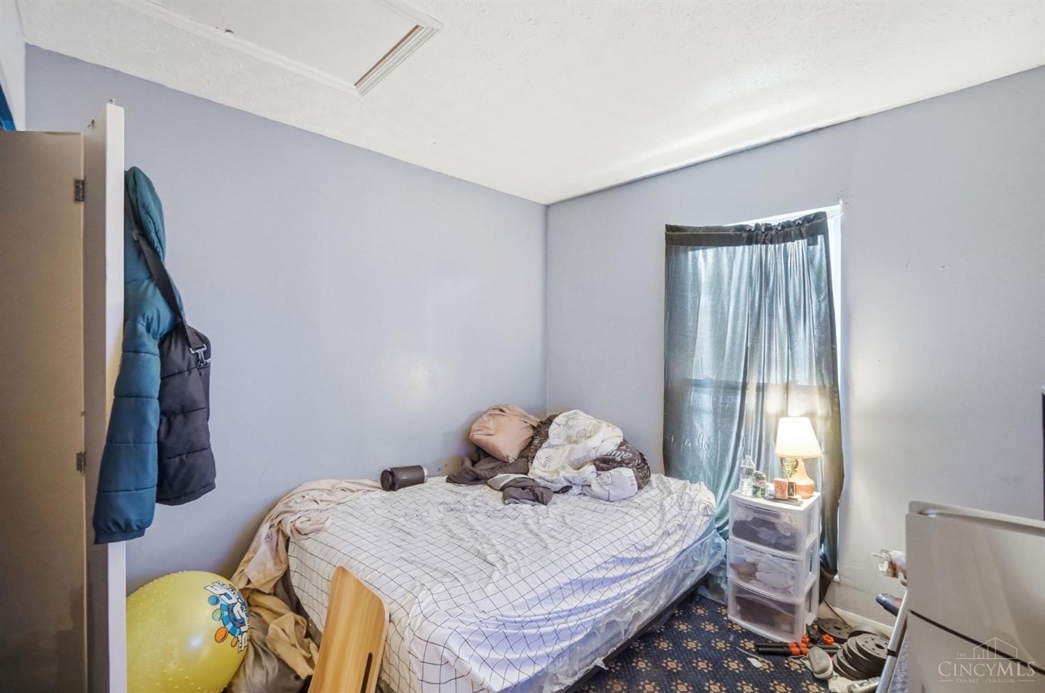 3433 Reading Road Property Photo 34