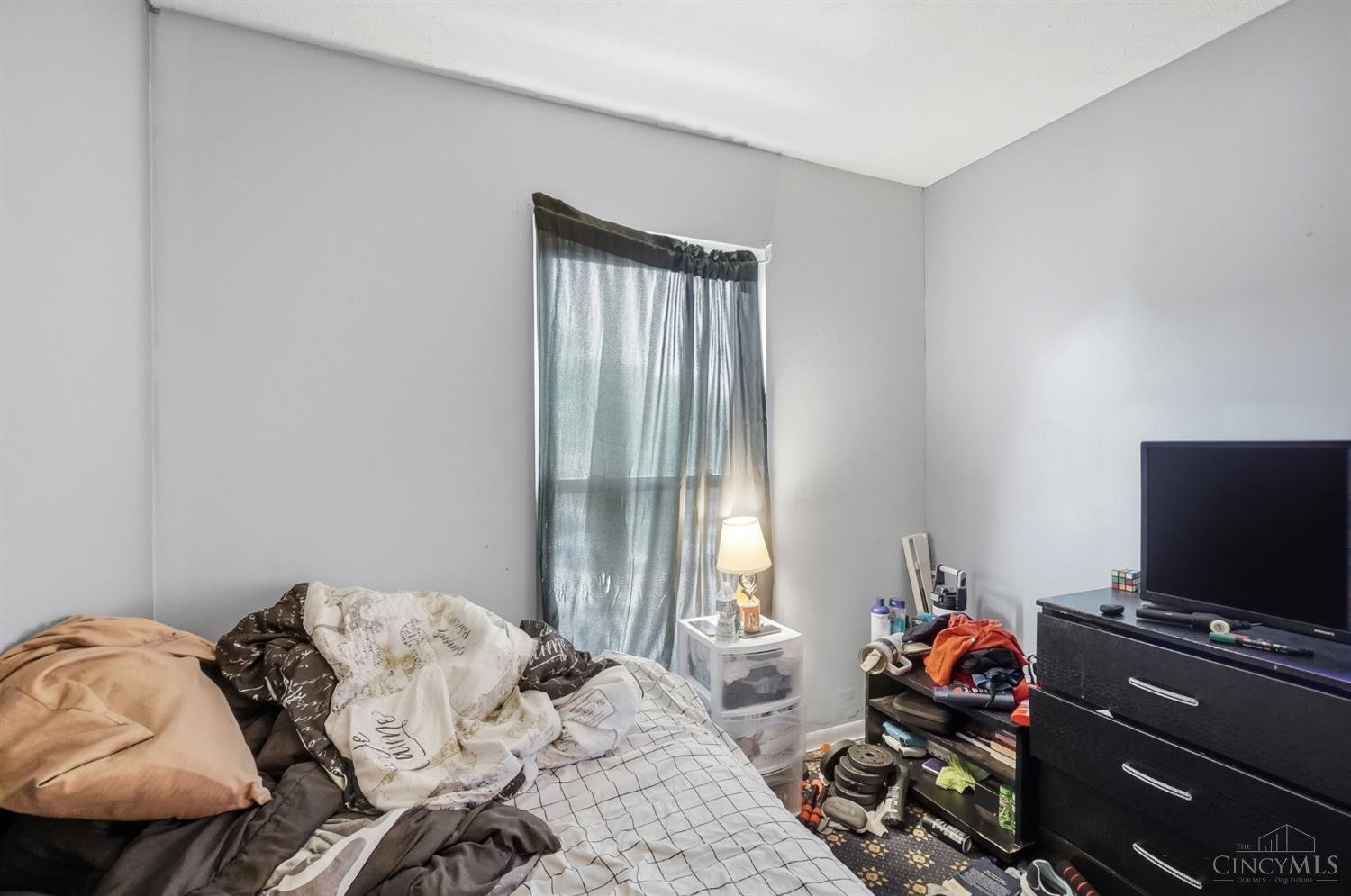 3433 Reading Road Property Photo 36