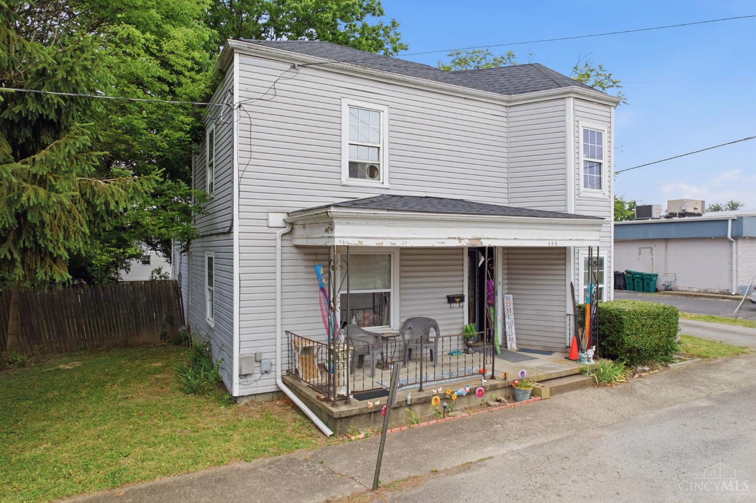 S 306 Pleasant Street Property Photo 3