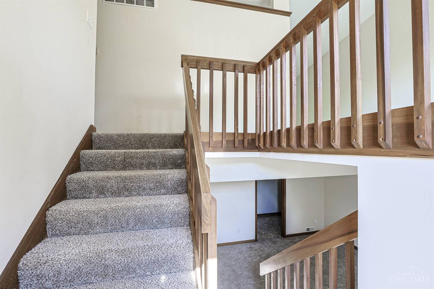 2708 Bradford Drive Property Photo 5