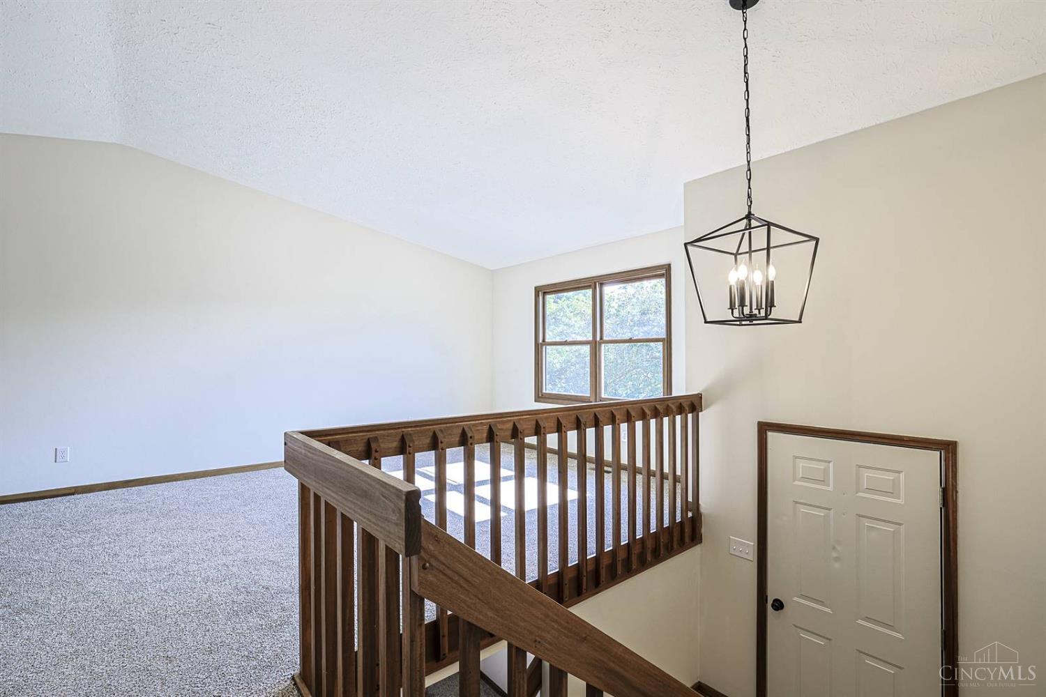 2708 Bradford Drive Property Photo 6