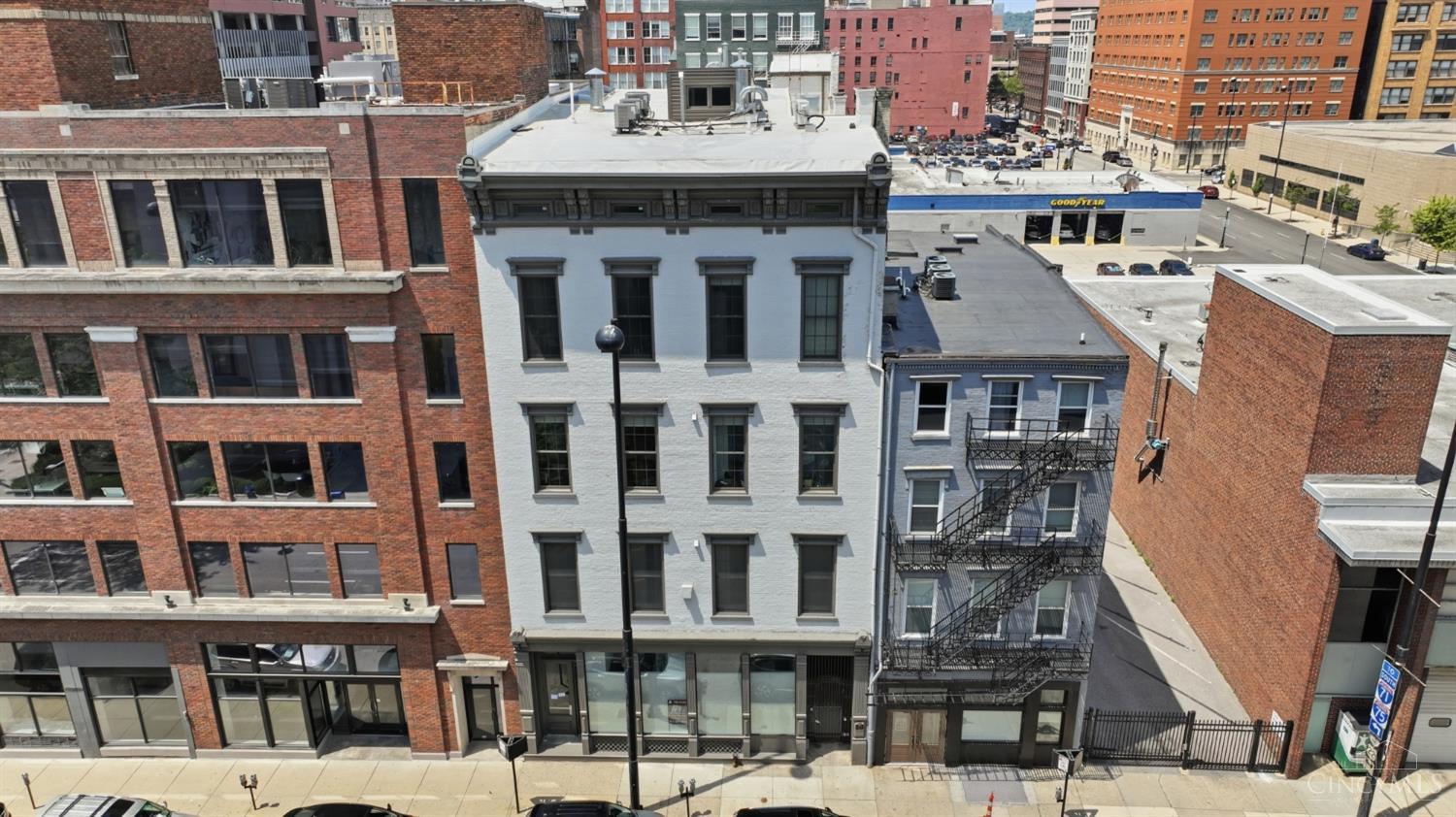 813 Broadway Street Property Photo 1