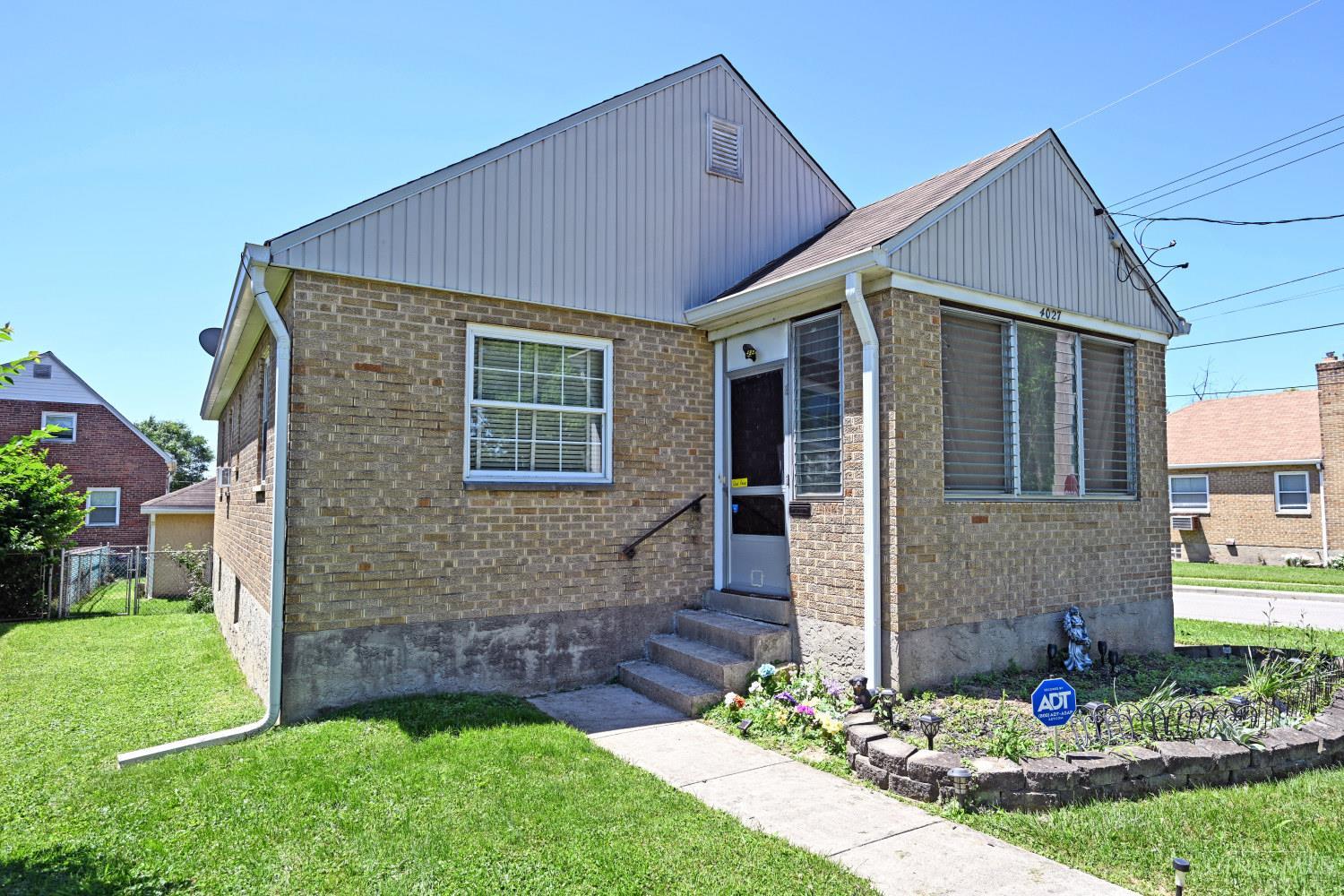 4027 Smith Road Property Photo 1