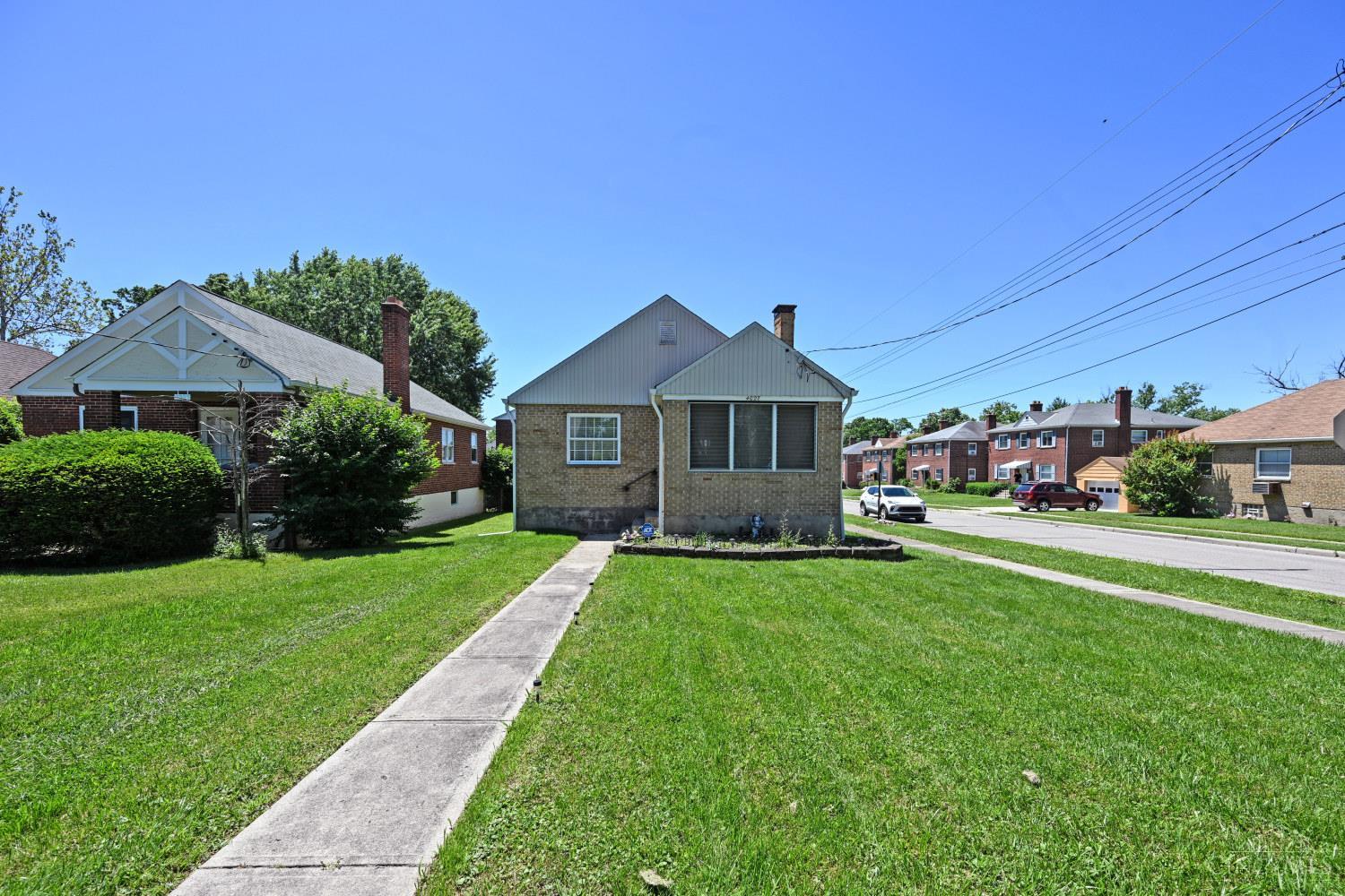 4027 Smith Road Property Photo 3
