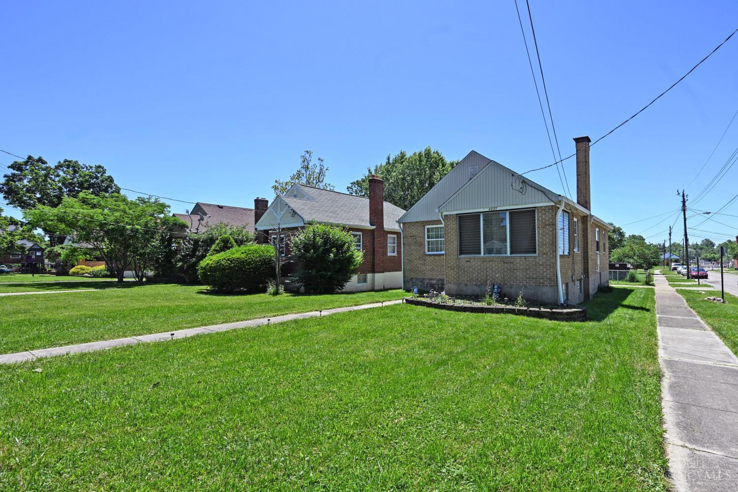 4027 Smith Road Property Photo 5