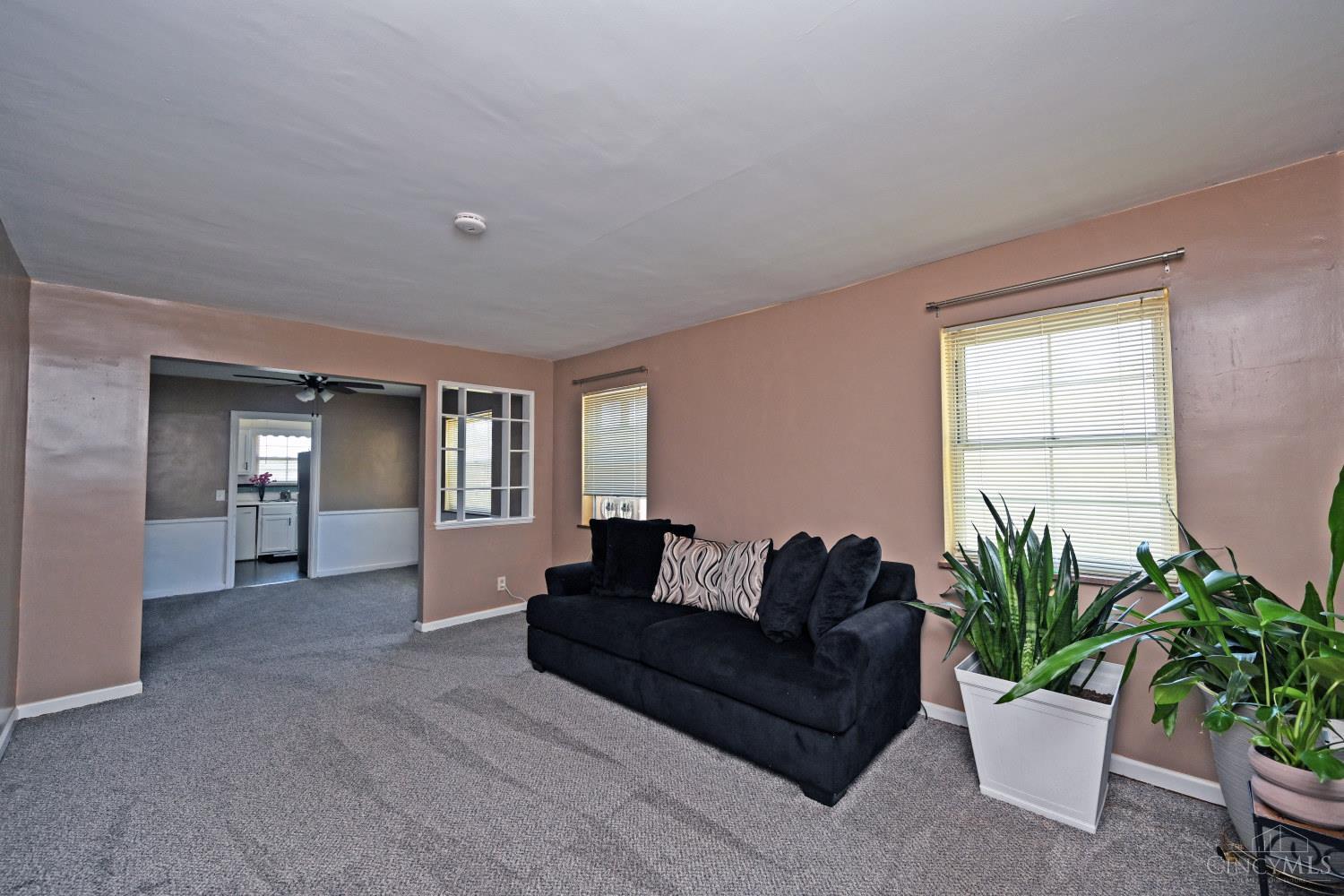 4027 Smith Road Property Photo 10
